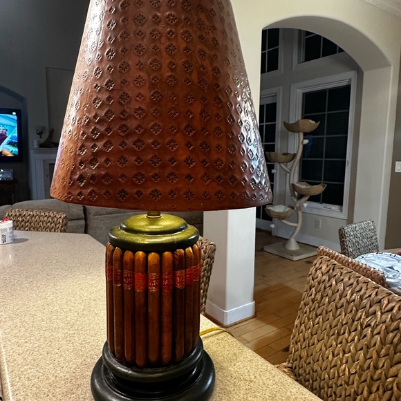 Vintage Style Cigar Brown Table Lamp